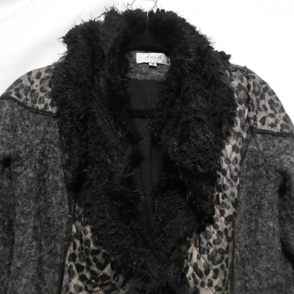 ARIA A USA | medium | Stylish Leopard Print Faux Fur Coat - Picture 4 of 16
